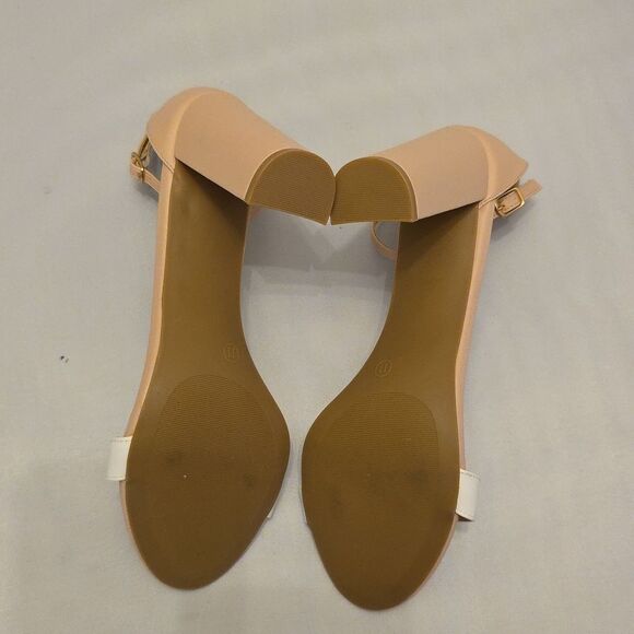 BRAND NEW LULU'S TAYLOR CHUNKY  HEEL  SANDALS - Picture 12 of 16